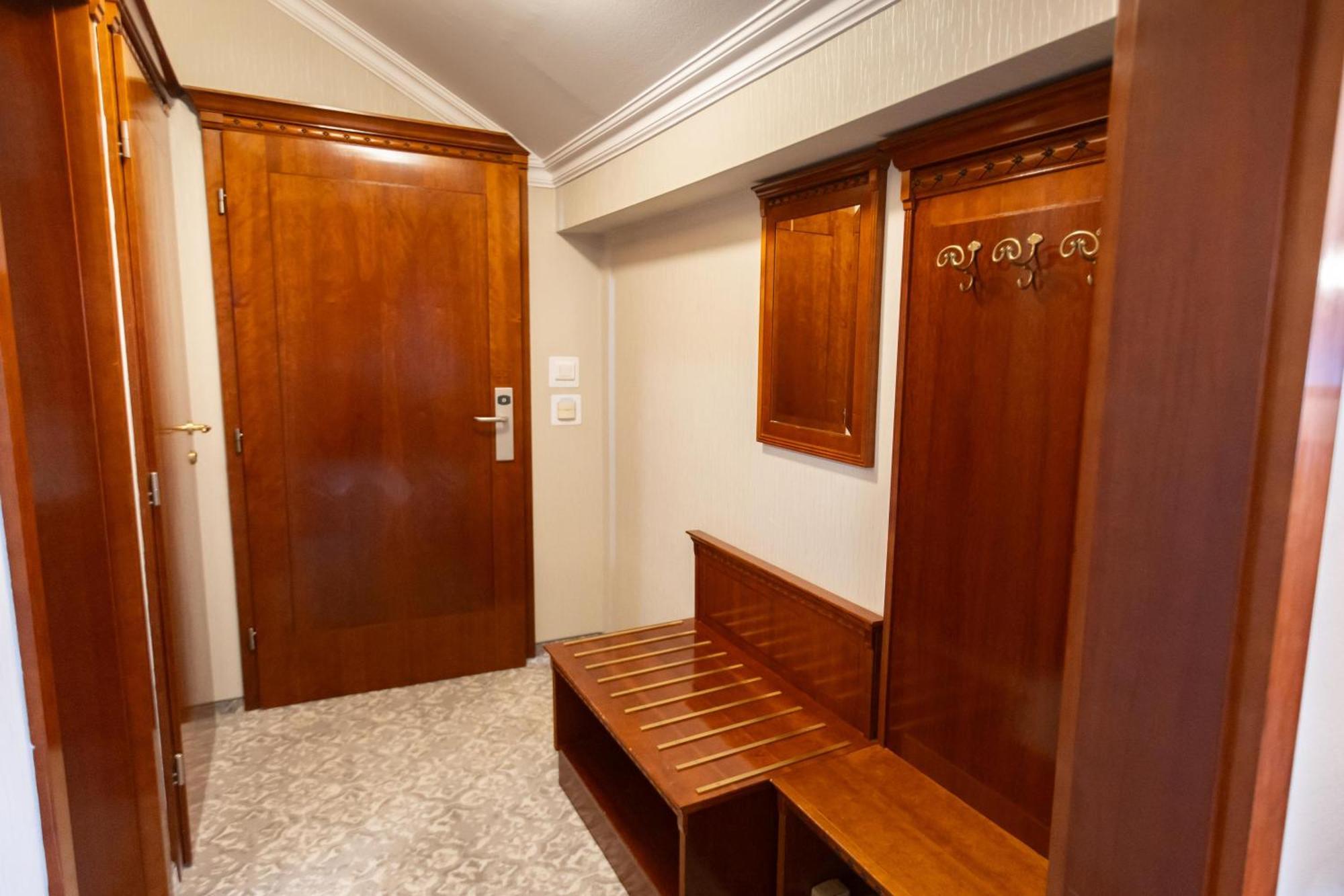 Hotel Waldinger Осиек Екстериор снимка