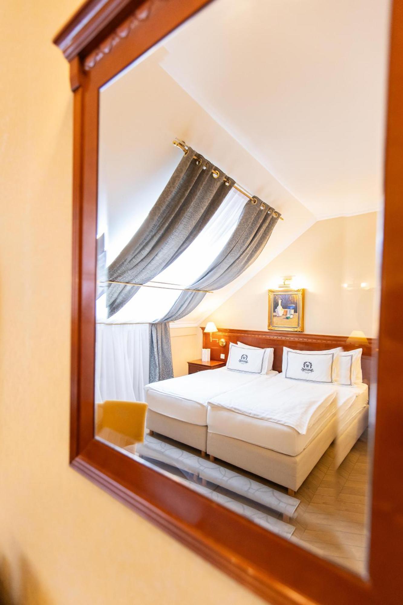 Hotel Waldinger Осиек Екстериор снимка