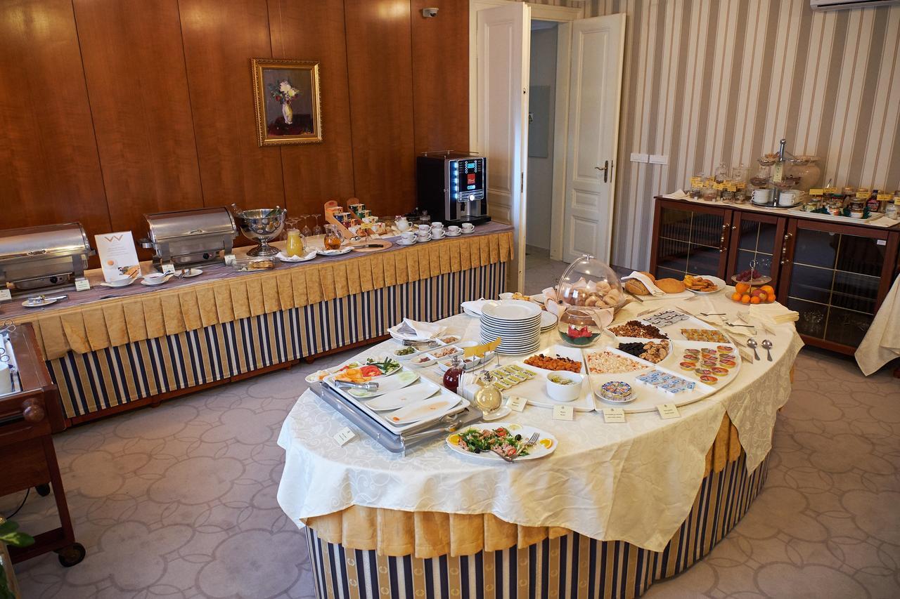 Hotel Waldinger Осиек Екстериор снимка
