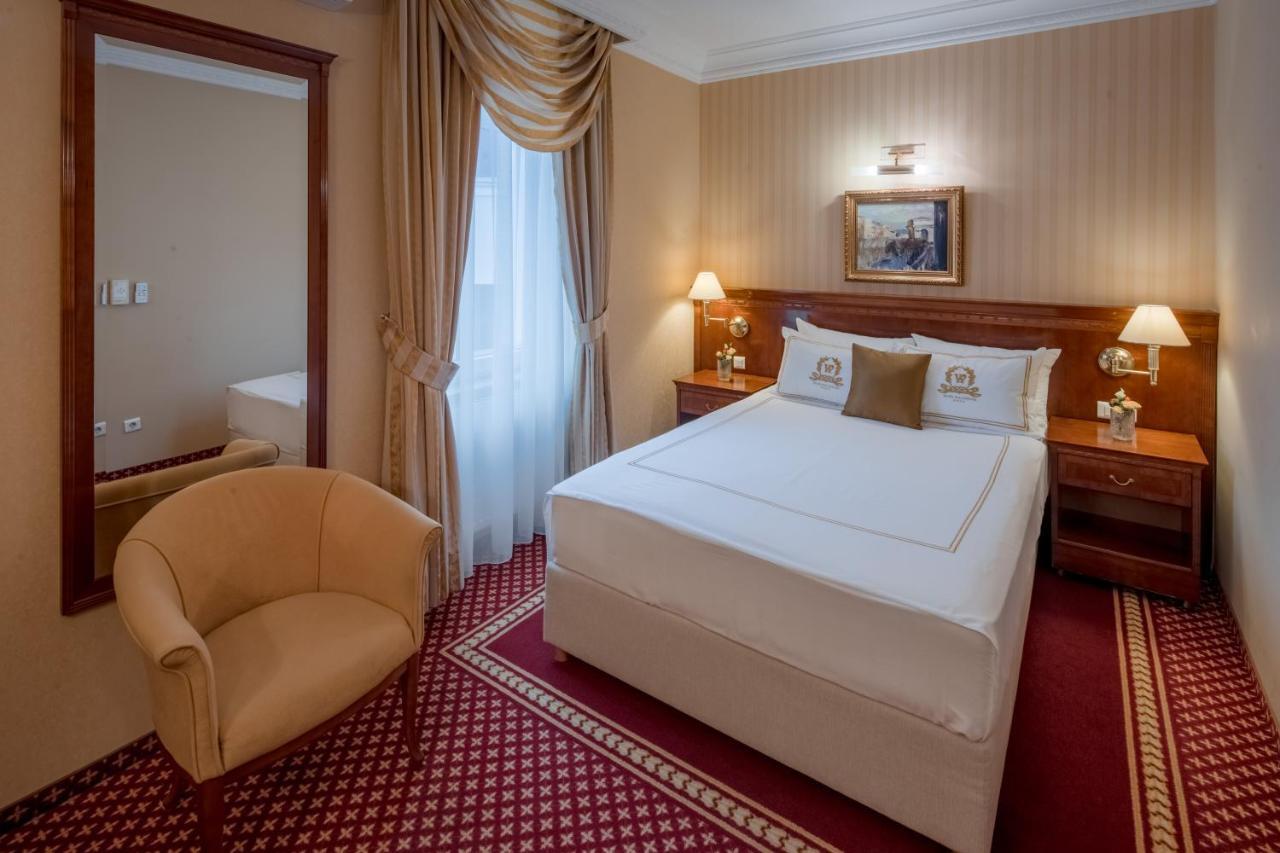 Hotel Waldinger Осиек Екстериор снимка